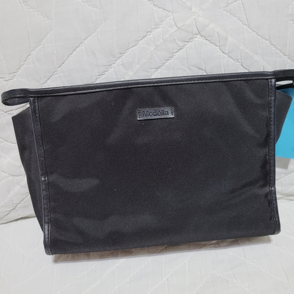 (3550) MODELLA BAG, makeup, shaving bag, ect., - Picture 5 of 7